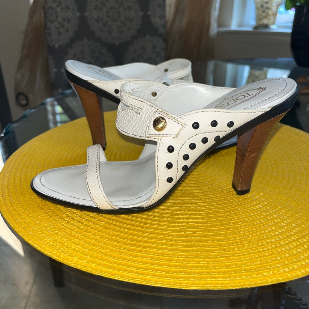 Tod's White and Brown Elegant Heels with Slingback